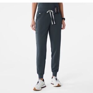 Figs Zamora jogger scrub pant. Size small. Color dark harbor.